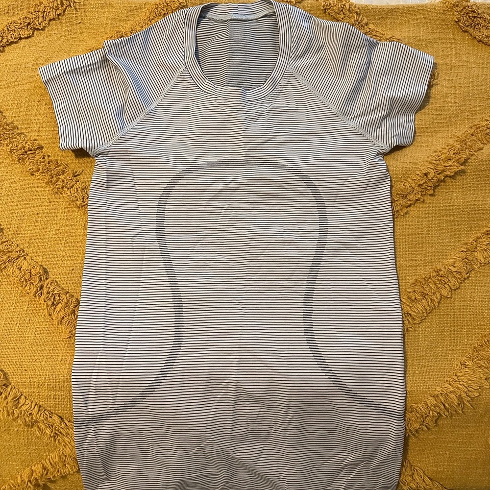 Lululemon shirt